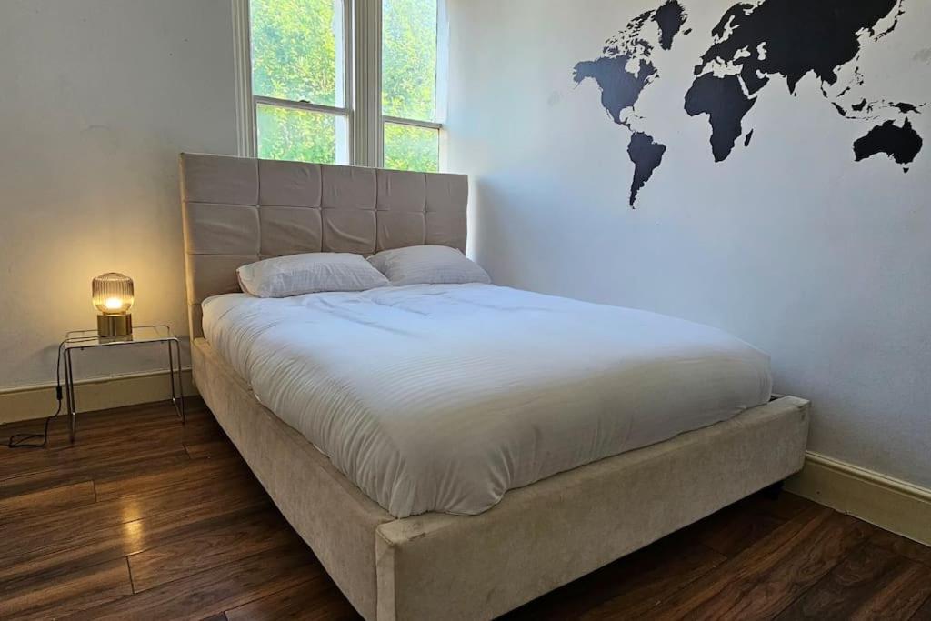2 Bedroom Flat In St Johns Wood Лондон Екстер'єр фото